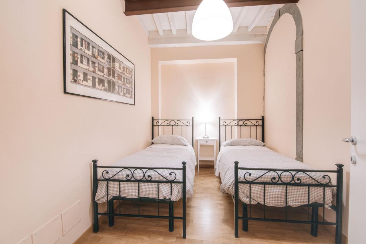 Uzzano Holiday Home Il Borgo Degli Agrumi מראה חיצוני תמונה